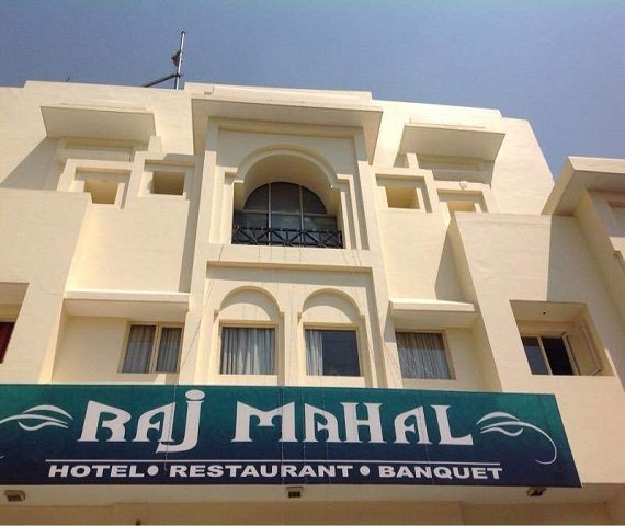 Hotel Rajmahal Moradabad